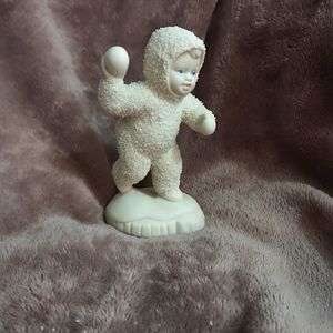 Snowbabies Throwing Snowball Figurine